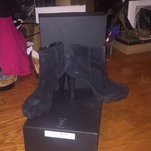 Vic Matie Womens Guarana Suede Square Toe BootsNIB